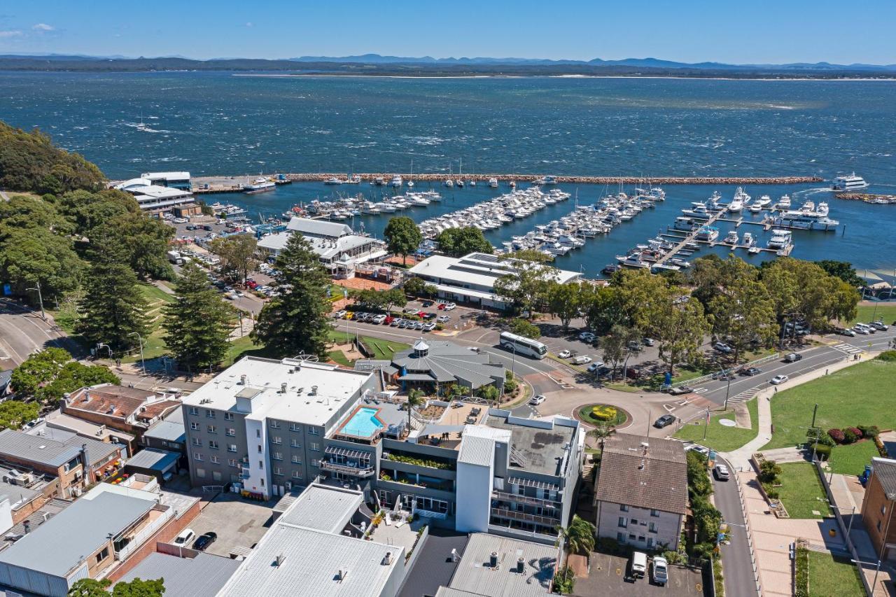 Nelson Towers Motel & Apartments Nelson Bay Exterior photo