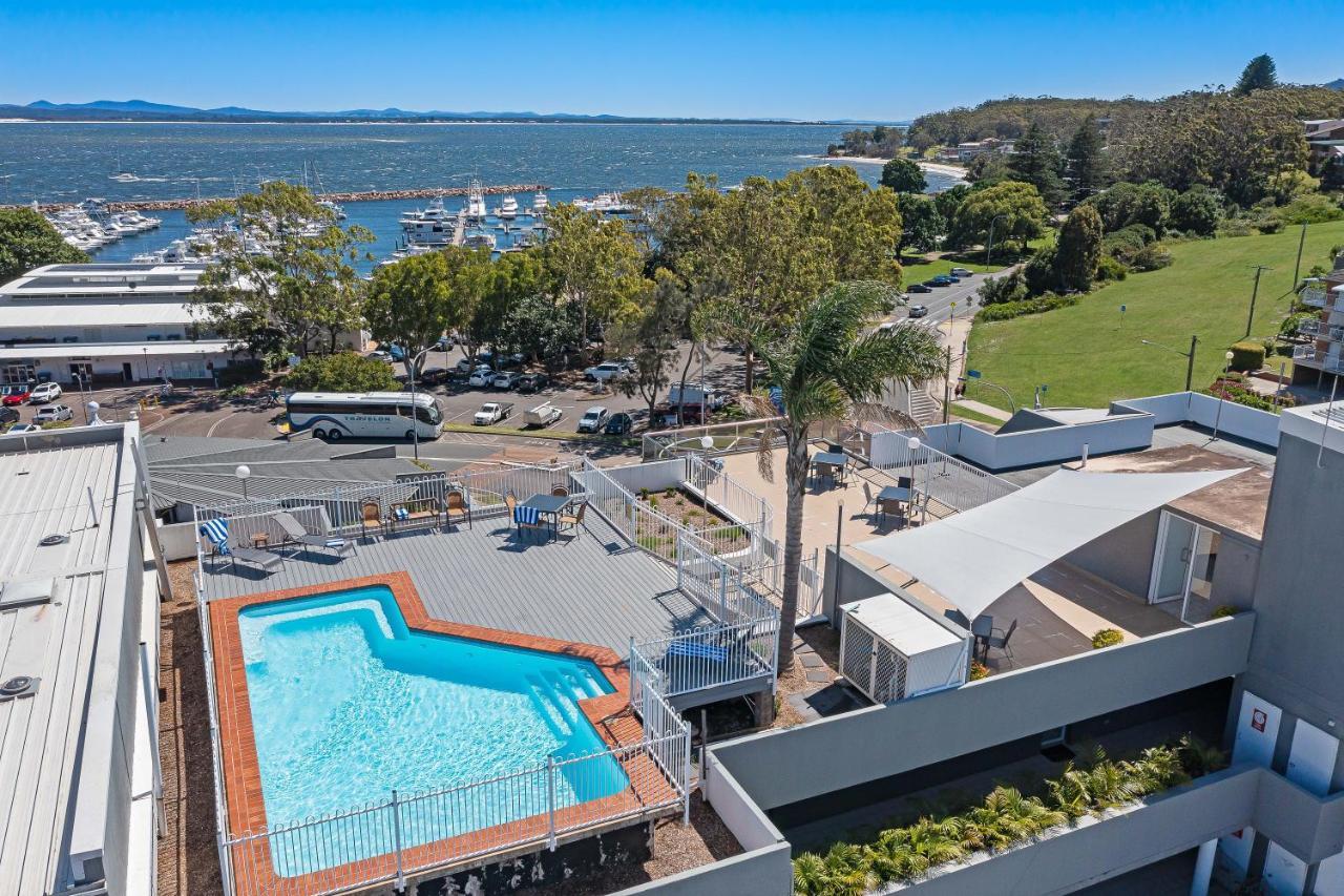 Nelson Towers Motel & Apartments Nelson Bay Exterior photo