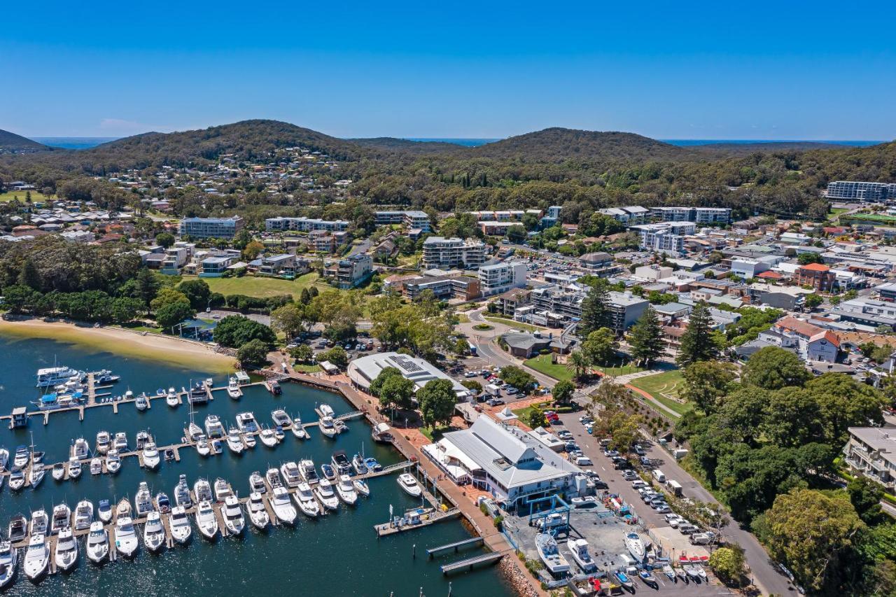 Nelson Towers Motel & Apartments Nelson Bay Exterior photo